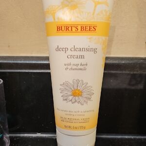 Burt's Bees Yellow and White Deep Cleansing Cream